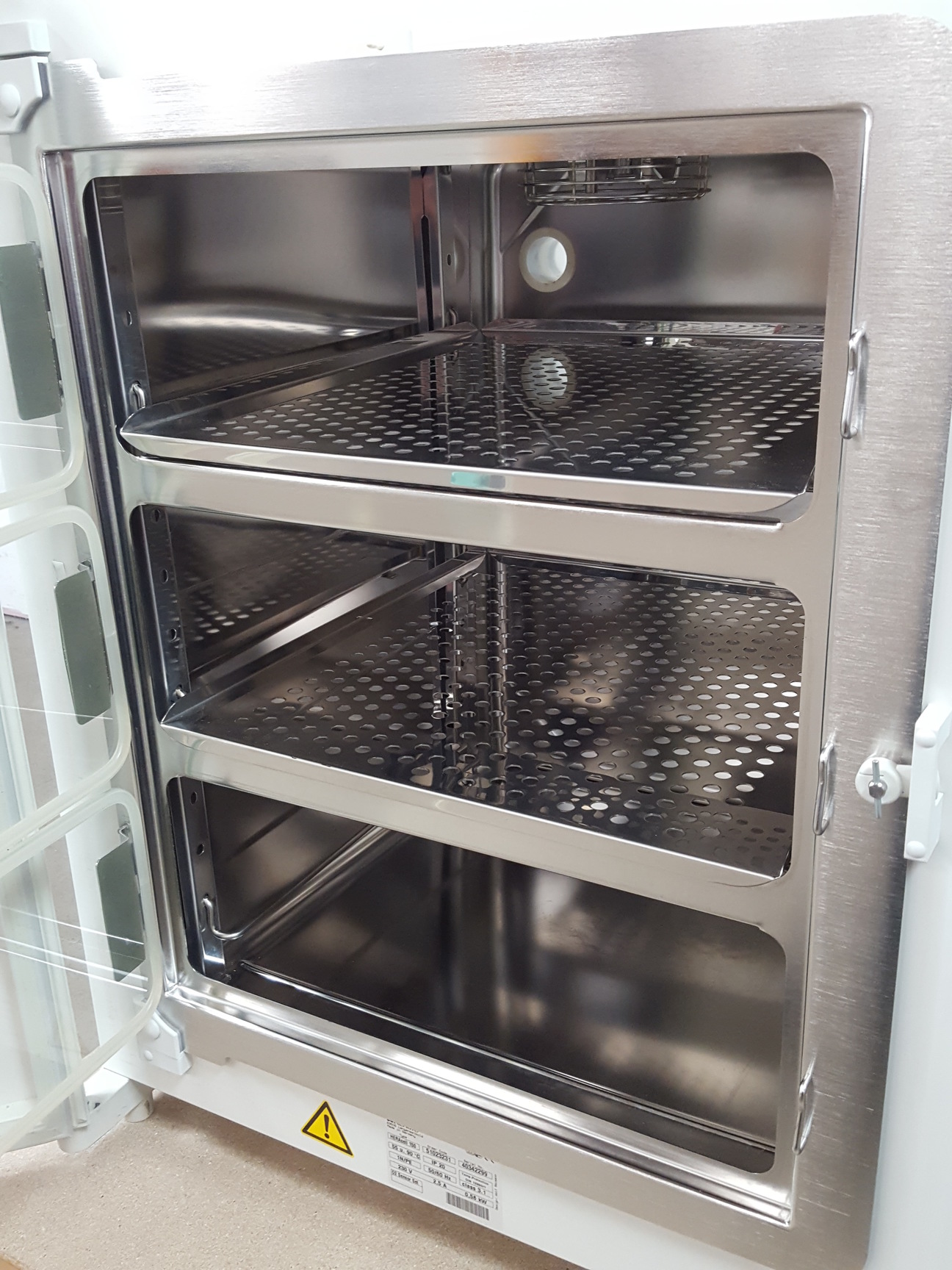 Image of Heraeus Hera Cell 150 CO2 Laboratory Incubator Lab