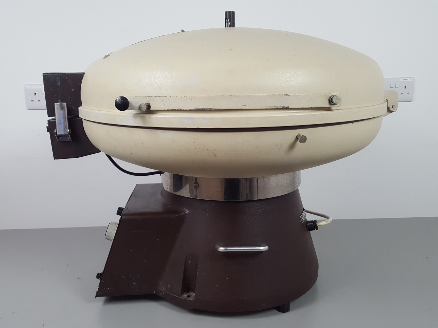 Image of Astell Hearson Gerber Centrifuge with 1100rpm Rotor Lab