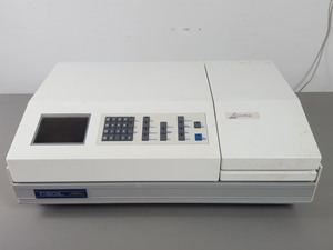 Thumbnail image of Cecil CE 7400 UV Visible Spectrophotometer Lab