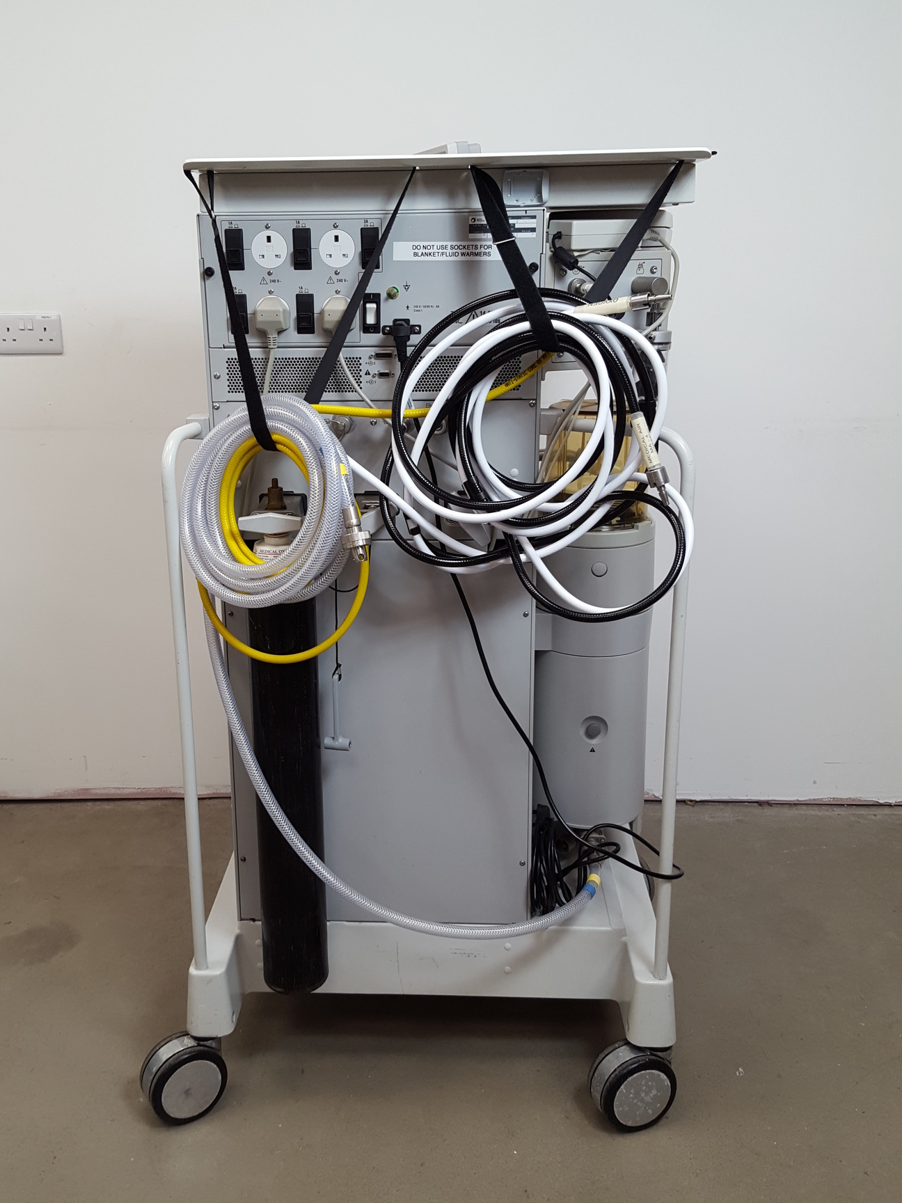 Image of GE Healthcare Datex Ohmeda Aestiva 7900 Vent Anesthesia Machine Lab Faulty
