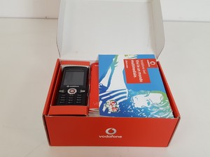 Thumbnail image of 100 x Sony Ericsson and Nokia Mobile Phones - 2730 Classic, V640i