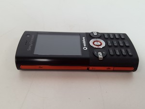 Thumbnail image of 100 x Sony Ericsson and Nokia Mobile Phones - 2730 Classic, V640i