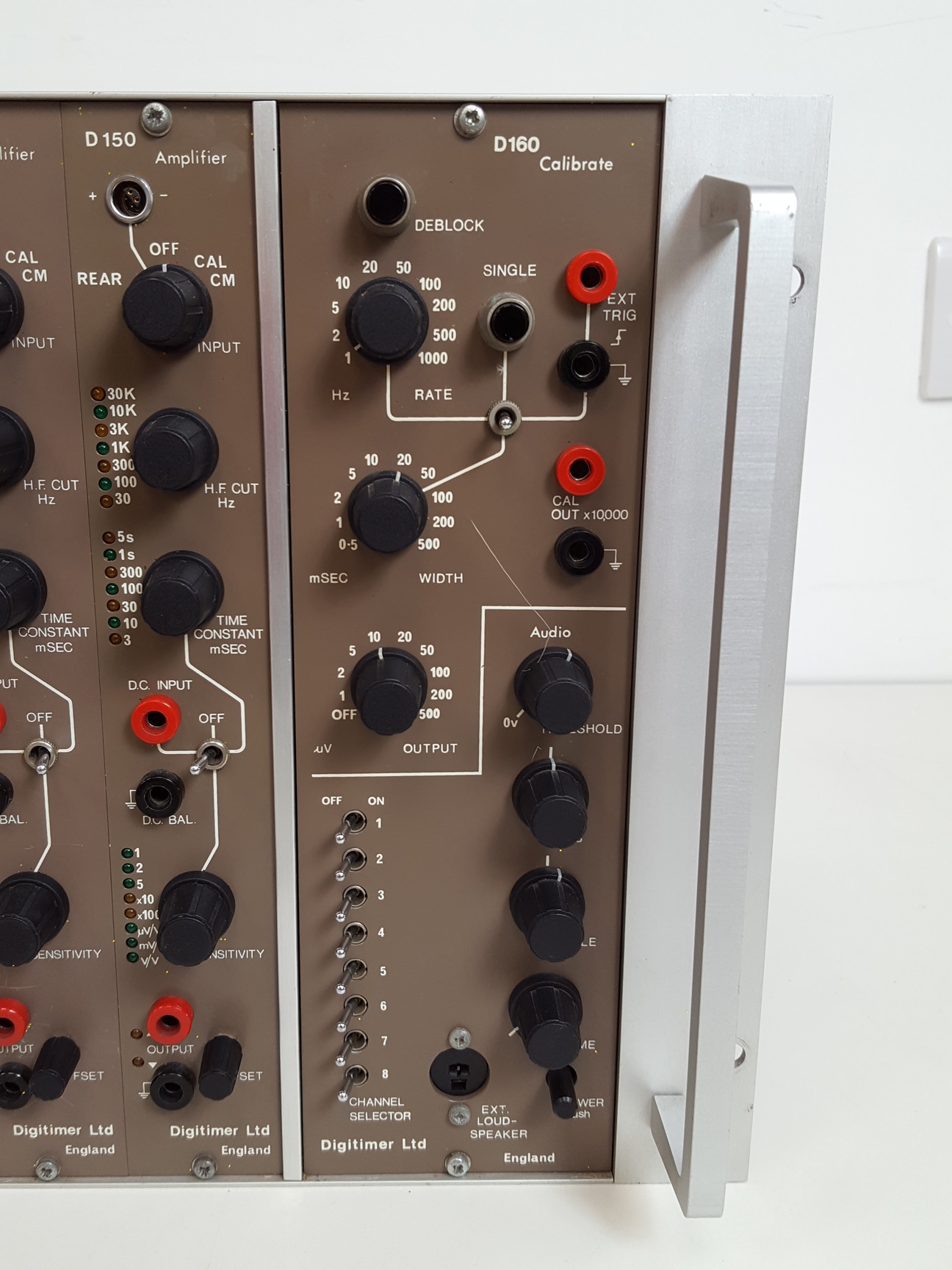 Image of Digitimer D150/D160  Neurolog Amplifier System Lab