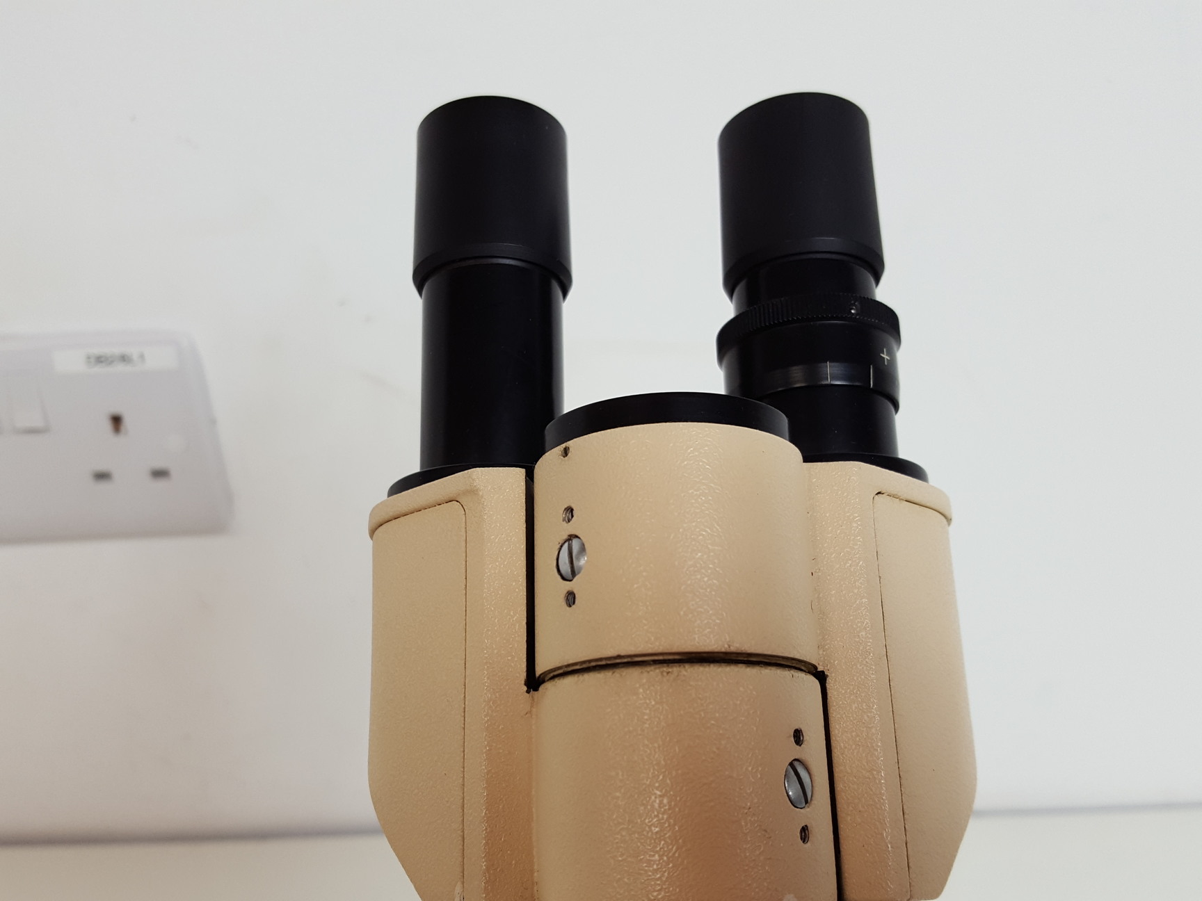 Image of Zeiss KF2 Microscope with 4 x Objectives - Ph2  F40/0.65, Plan 40/0.65  160/0.17