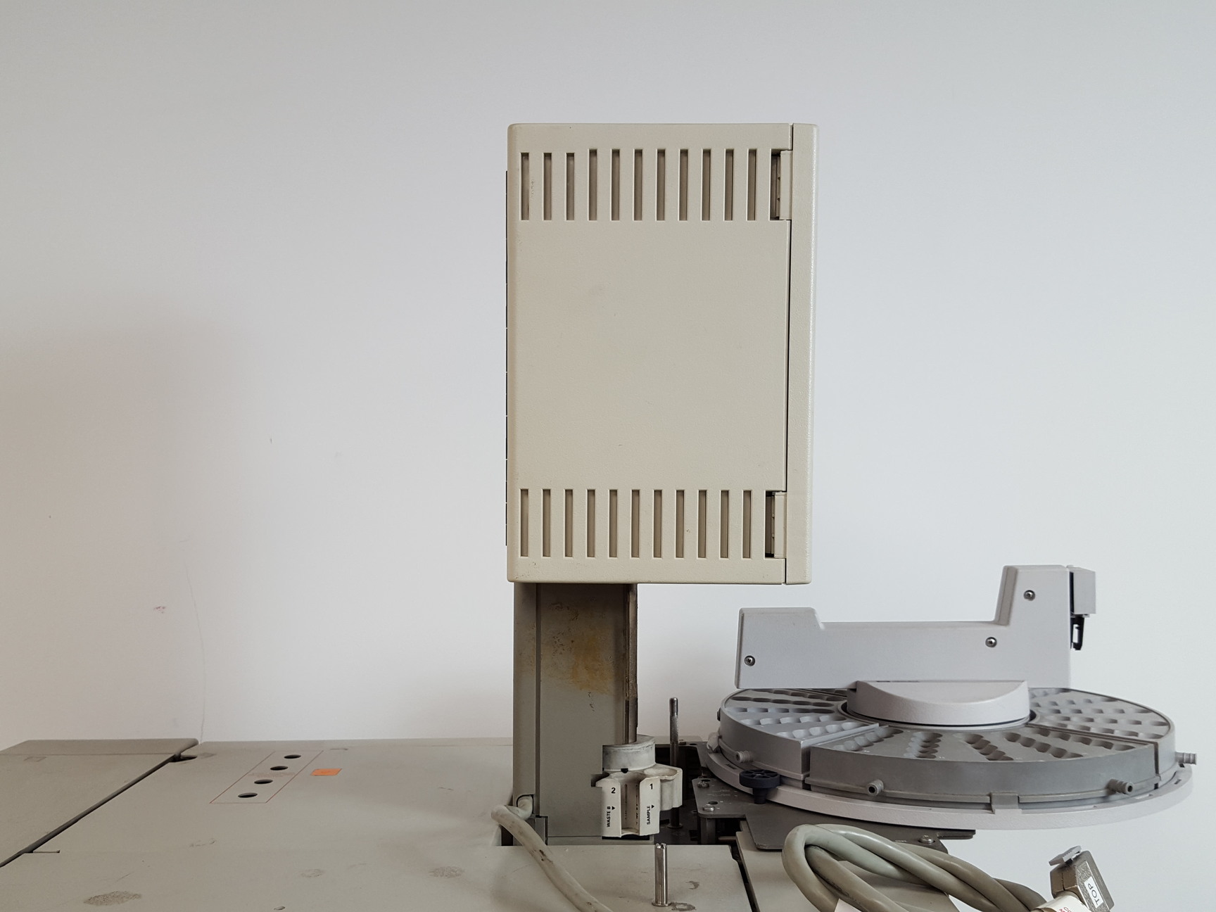 Image of Hewlett Packard Series II  GC Gas Chromatograph  Model: 5890 Lab