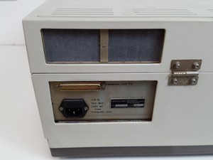 Thumbnail image of Perkin-Elmer Lambda 5 UV/VIS Spectrophotometer Lab