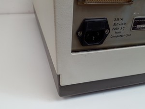 Thumbnail image of Perkin-Elmer Lambda 5 UV/VIS Spectrophotometer Lab