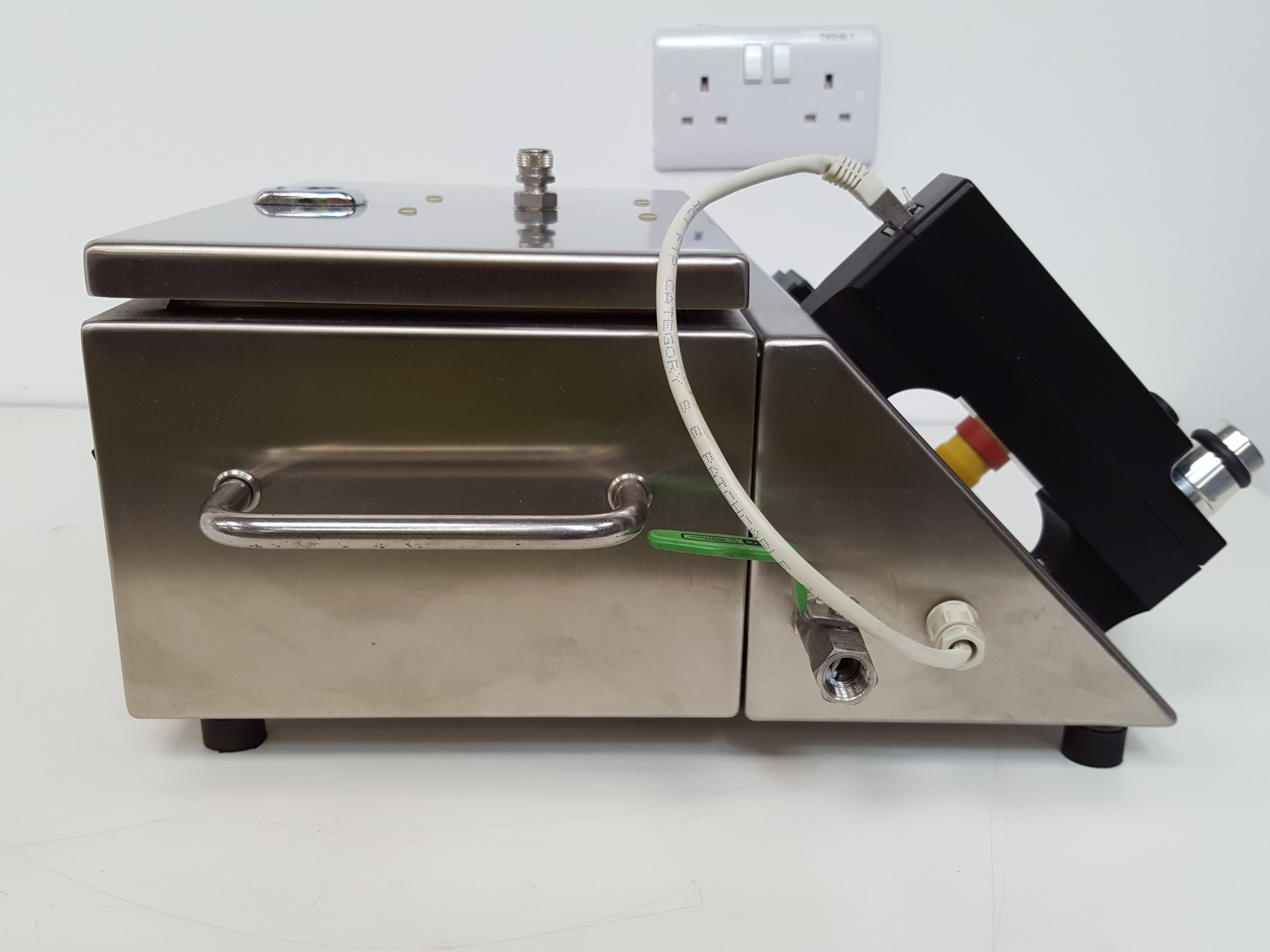 Image of Omve CP-121 Cold Plasma Demonstrator Lab