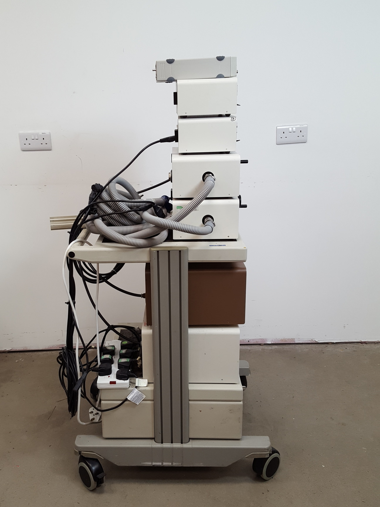 Image of Hokanson E20 Rapid Cuff Inflator with AG-101 Source and EC 4 Plethysmograph Lab