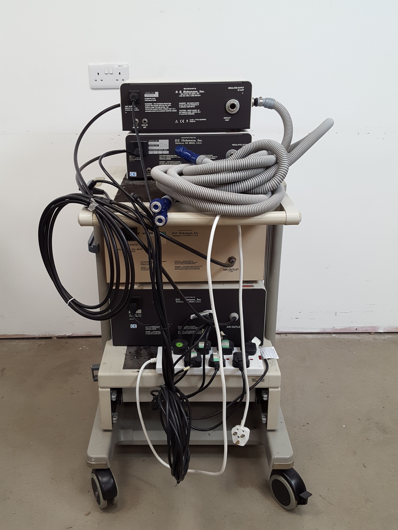 Image of Hokanson E20 Rapid Cuff Inflator with AG-101 Source and EC 4 Plethysmograph Lab