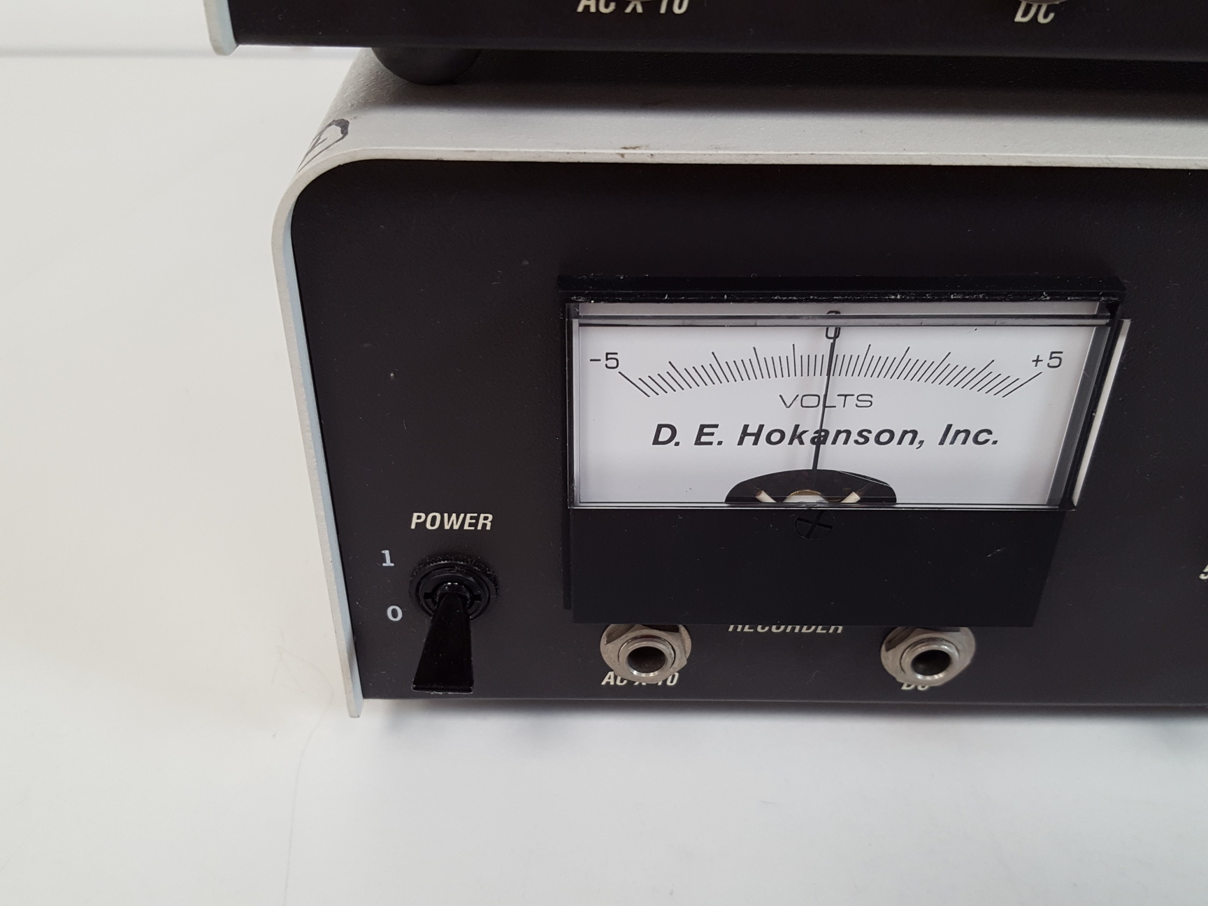 Image of Hokanson E20 Rapid Cuff Inflator with AG-101 Source and EC 4 Plethysmograph Lab
