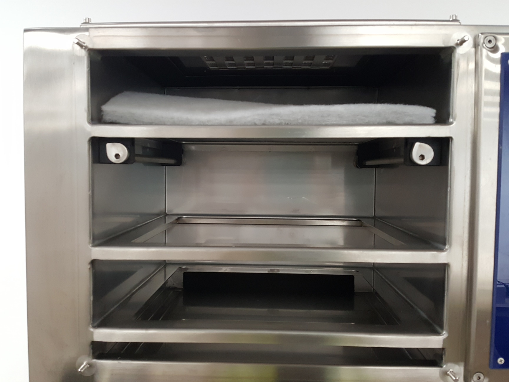 Image of Tecniplast Laminar Flow Ventilated Cabinet  Type - 9AV224N Lab H14 Filter