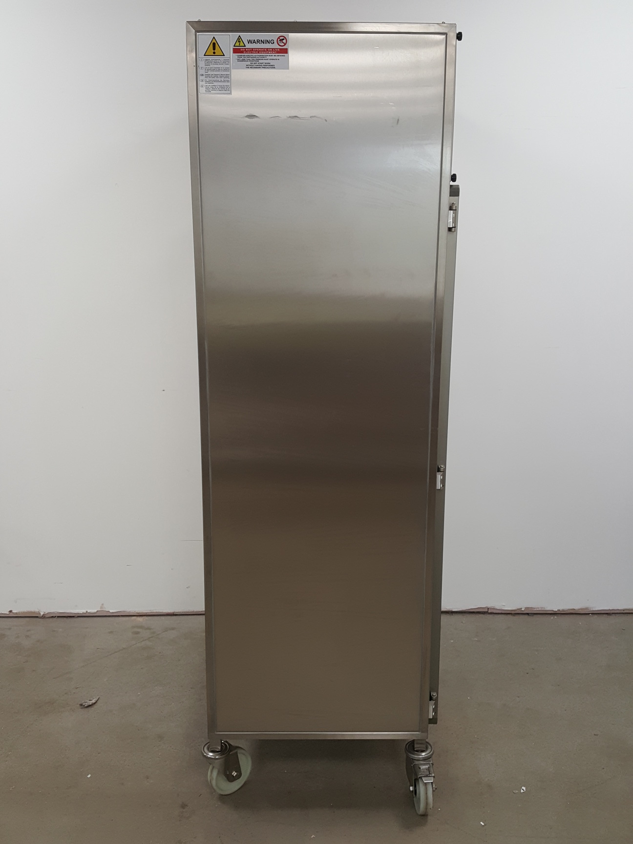 Image of Tecniplast Laminar Flow Ventilated Cabinet 9AV224N Lab H14 Filter