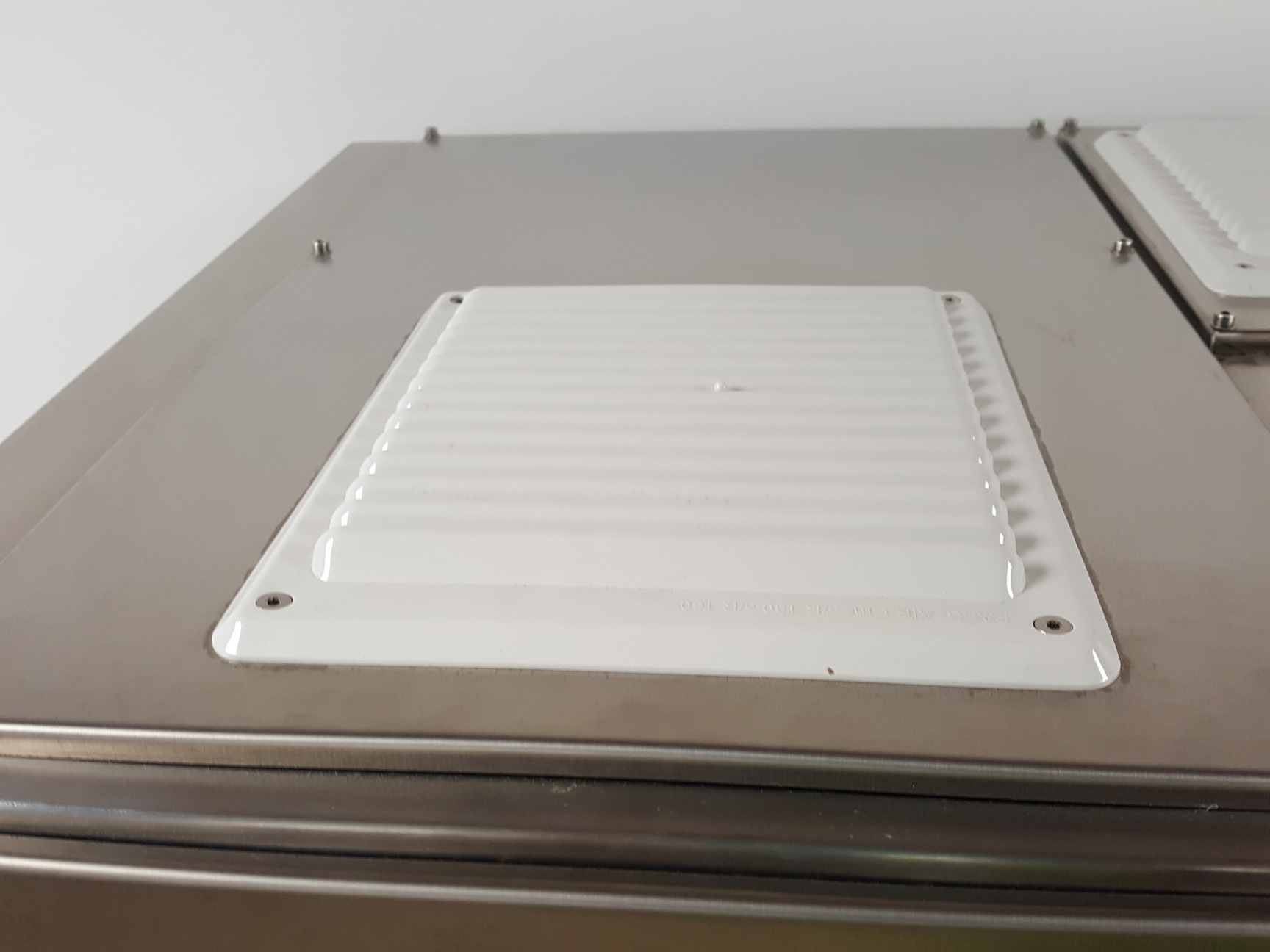 Image of Tecniplast Laminar Flow Ventilated Cabinet 9AV224N Lab H14 Filter