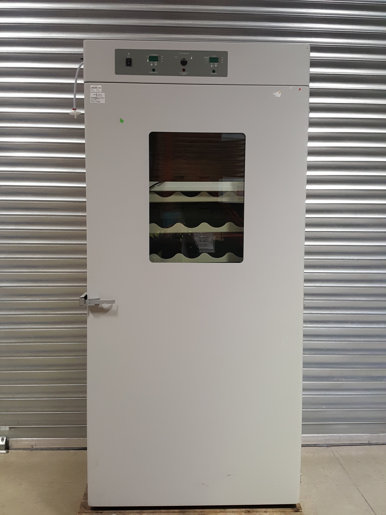 Image of Wheaton Science Products R2P Roller C02 Incubator Model no. I057606-D Lab