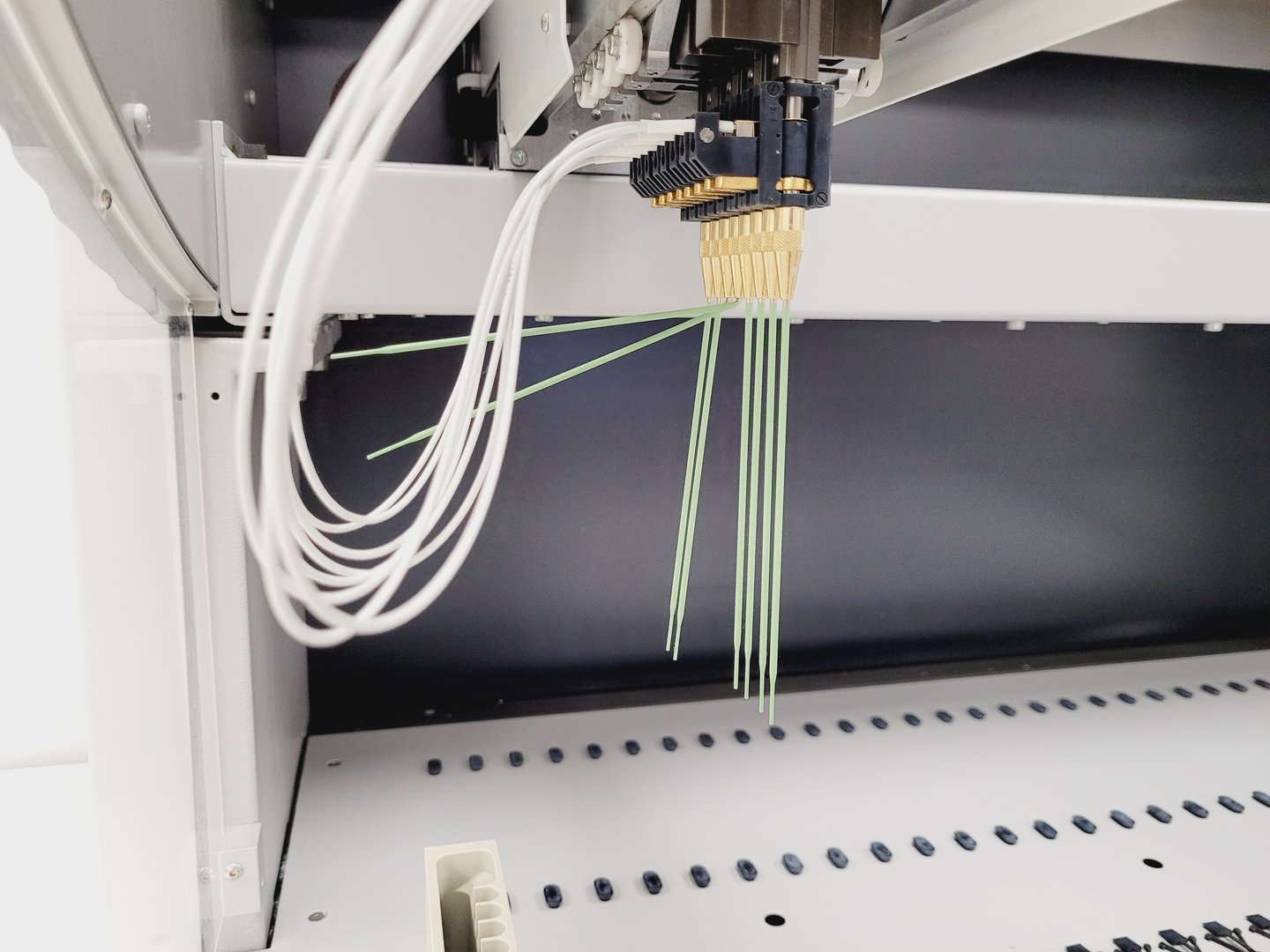 Image of Tecan Genesis RSP 100  Part no. 611208 Liquid Handling System Lab