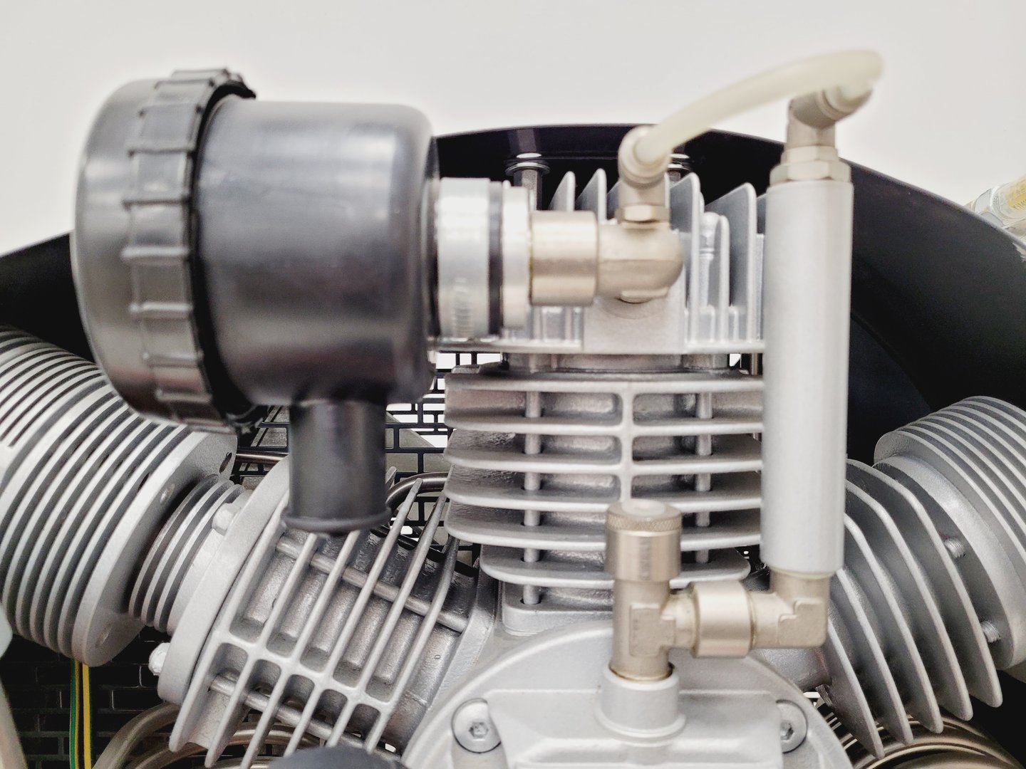 Image of Mistral Air Compressor Motivair  Model - M6-ET Lab - (2017)