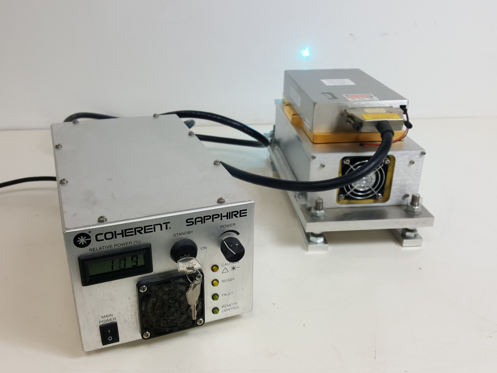 Image of Coherent Sapphire Laser 488-200 CDRH with CDRH HP Controller Lab