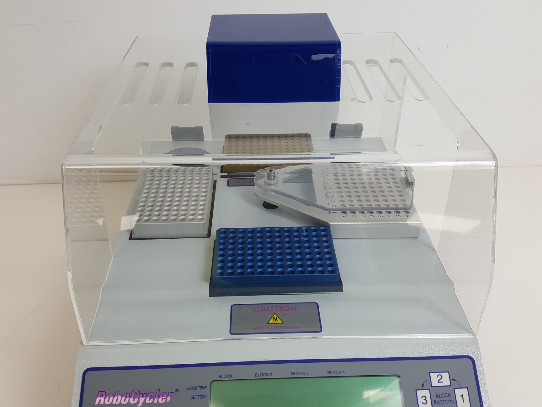 Image of Stratagene Robocycler Gradient 96 Microplate Thermal Cycler 400882 Lab