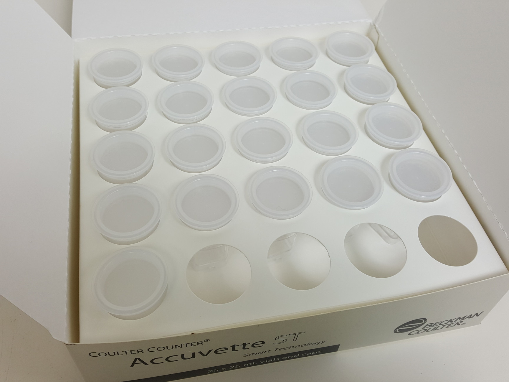 Image of Beckman Coulter Z1 Dual Particle Counter with Accessories Lab