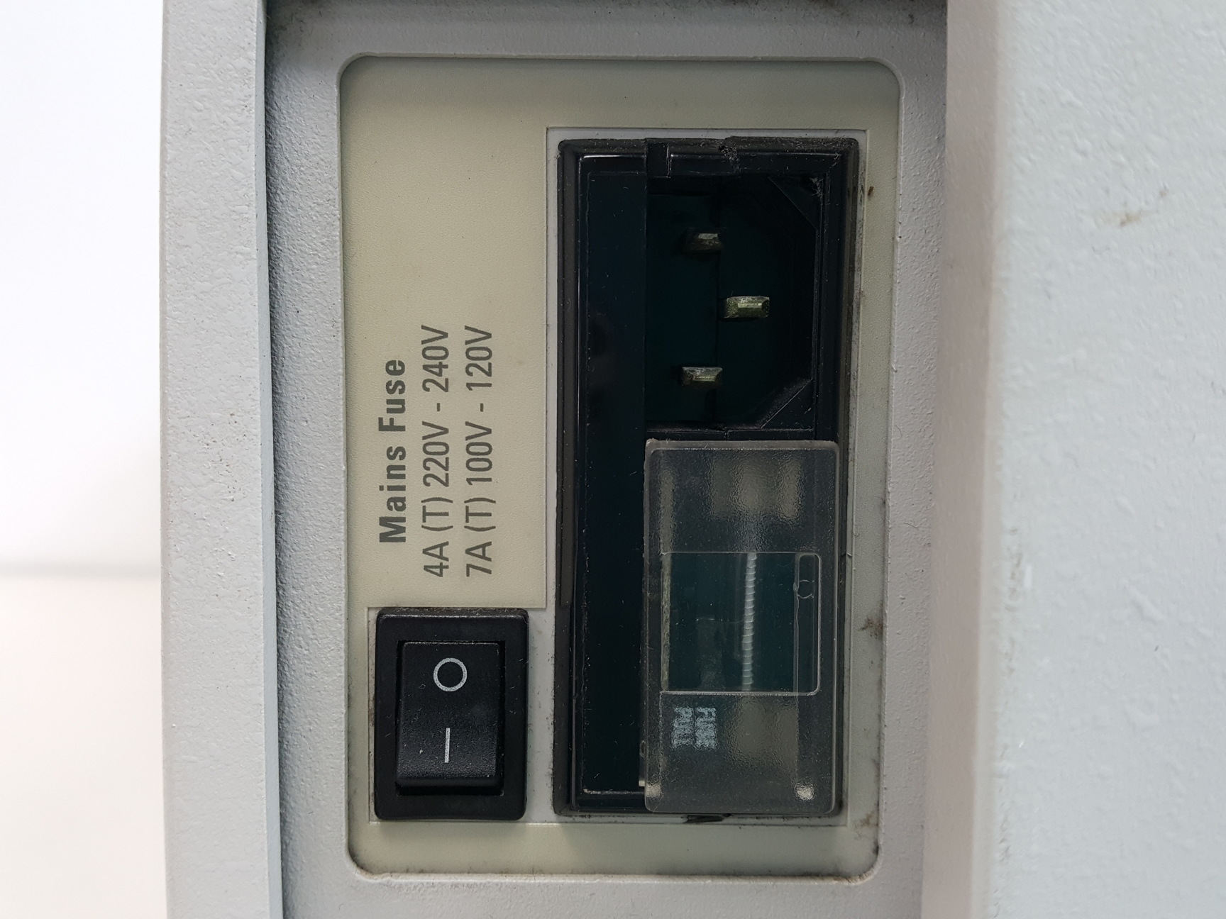 Image of Unicam UV/Vis Spectrometer UV2 Type - UV2-100 Lab