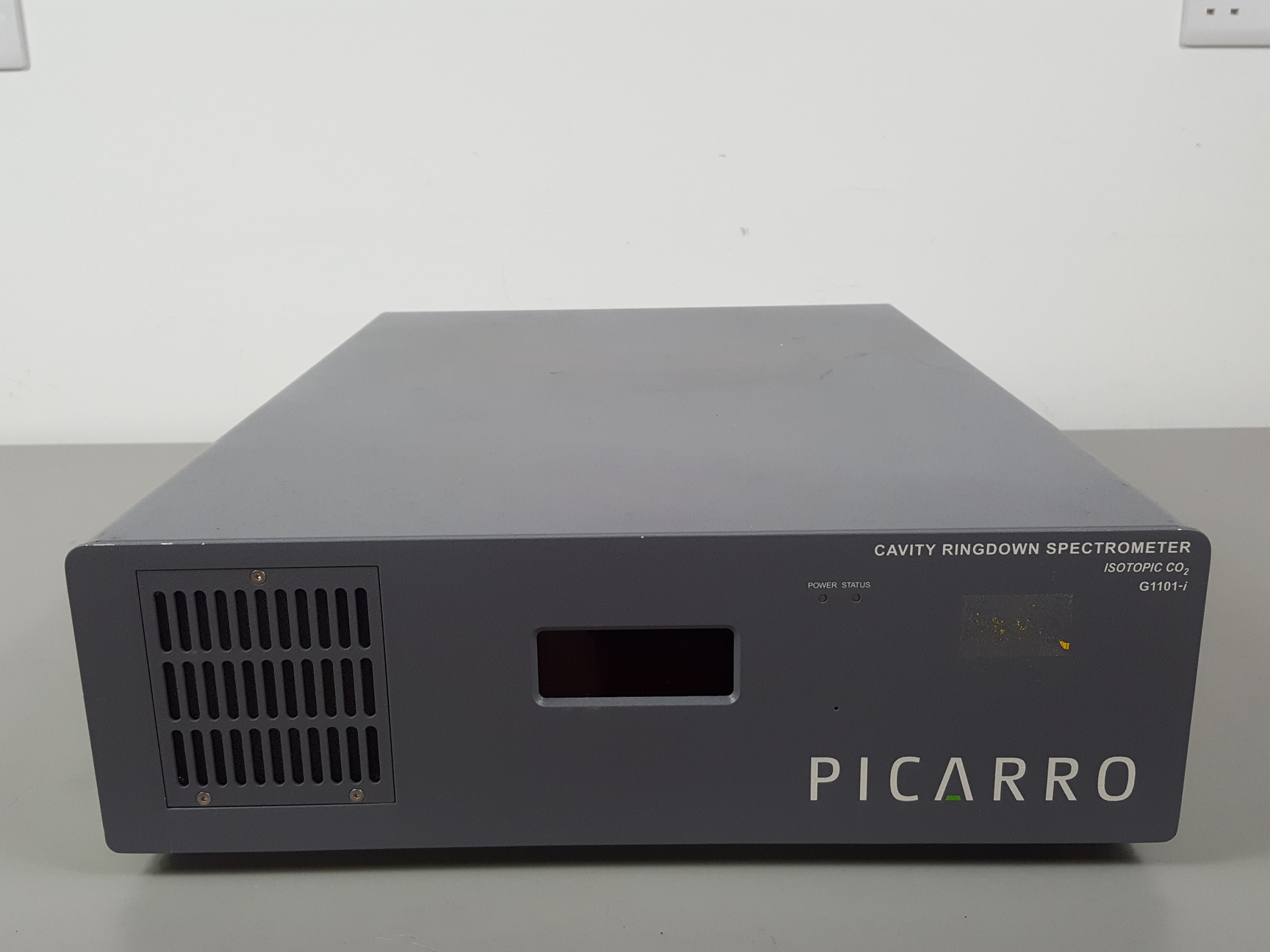 Image of Picarro Cavity Ringdown Isotopic CO2 Spectrophotometer G1101-i & GSP-1000 PSU