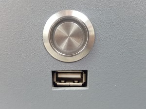 Thumbnail image of Picarro Cavity Ringdown Isotopic CO2 Spectrophotometer G1101-i & GSP-1000 PSU