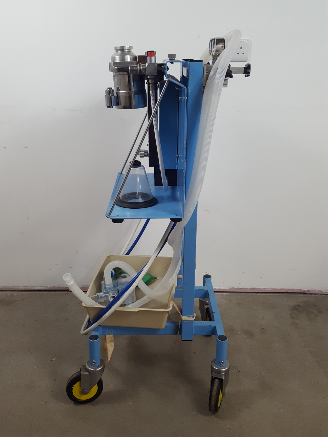 Image of Engström MIE Envoy+ Anaesthesia Machine Lab