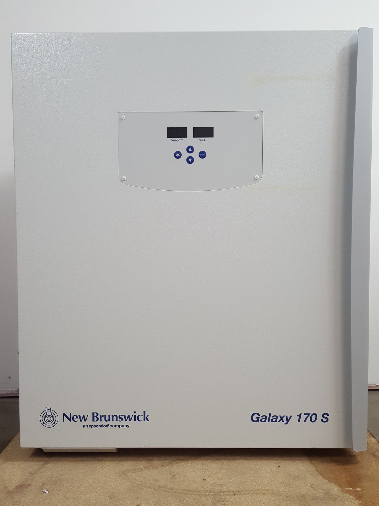 Image of New Brunswick Galaxy 170 S  Laboratory CO2 Incubator Lab