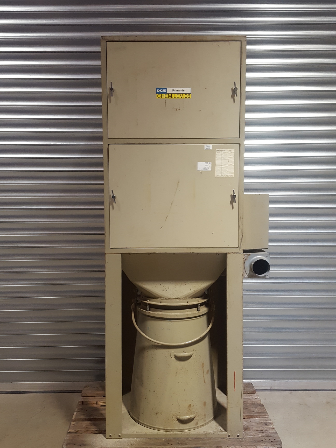 Image of DCE Dust Extractor Control Unit Model No UMA 104 G3 Engineering 3ph 3-Phase 415v