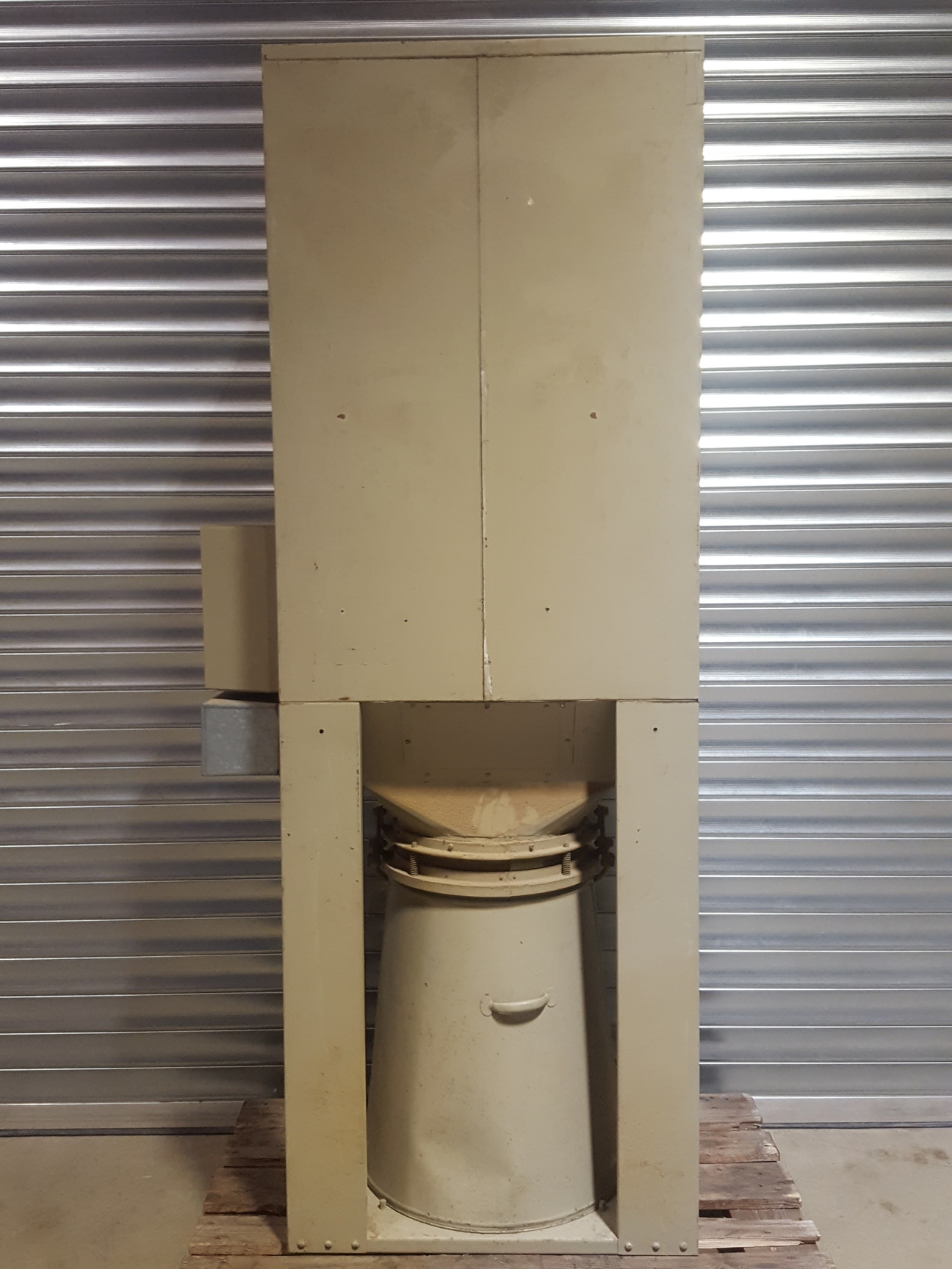 Image of DCE Dust Extractor Control Unit Model No UMA 104 G3 Engineering 3ph 3-Phase 415v