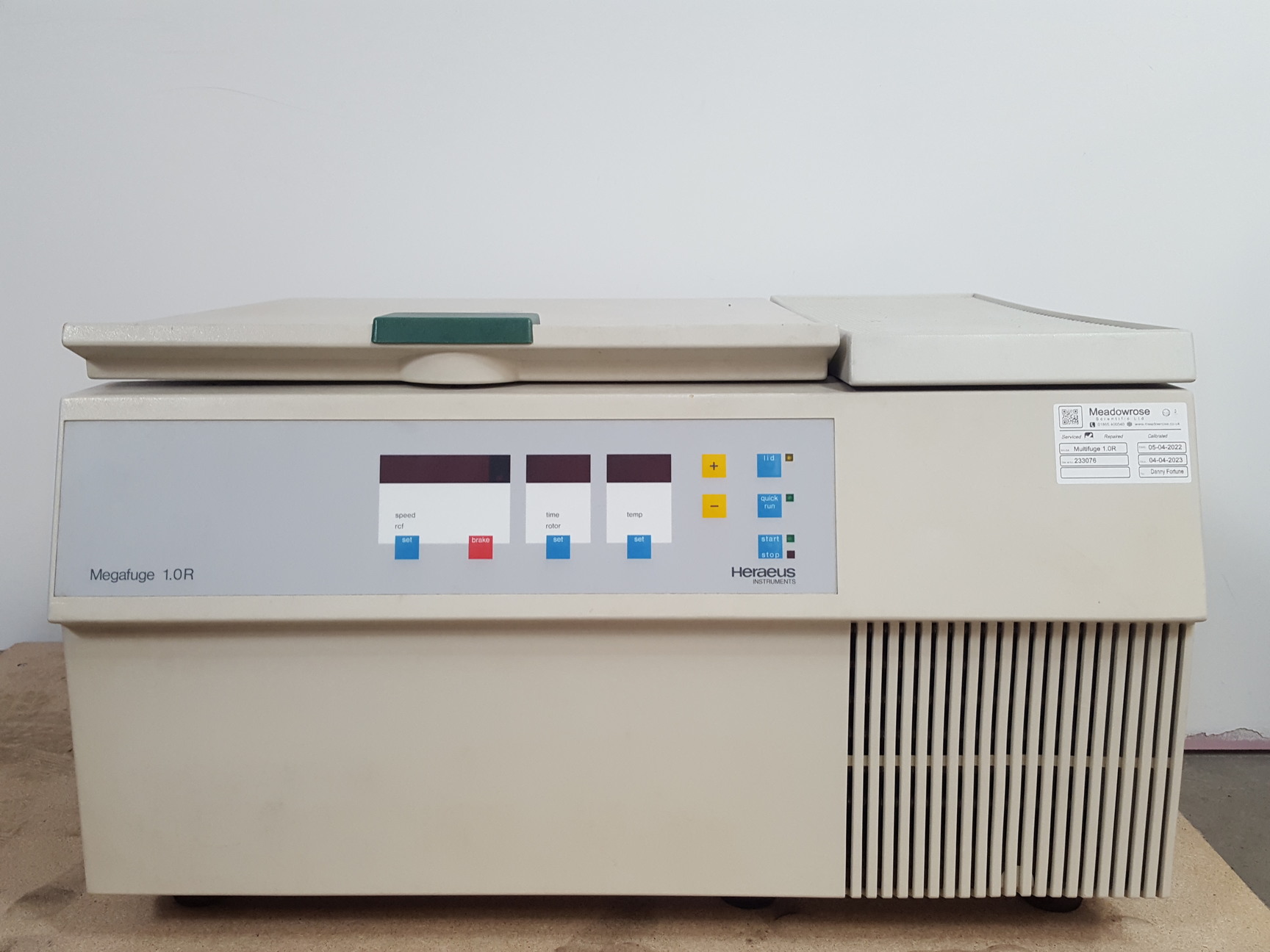 Image of Heraeus 1.0R Megafuge Benchtop Laboratory Centrifuge with 6000rpm Rotor Lab