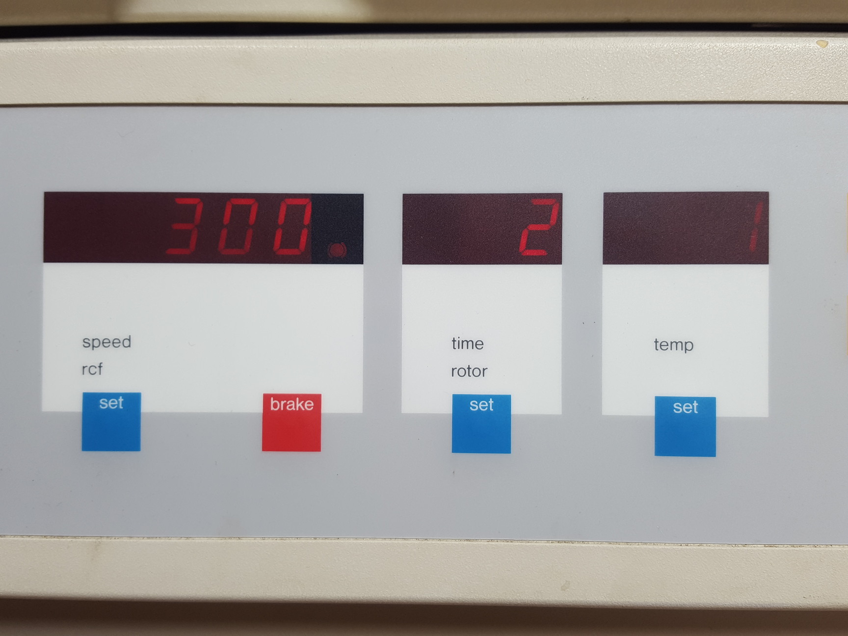 Image of Heraeus 1.0R Megafuge Benchtop Laboratory Centrifuge with 6000rpm Rotor Lab