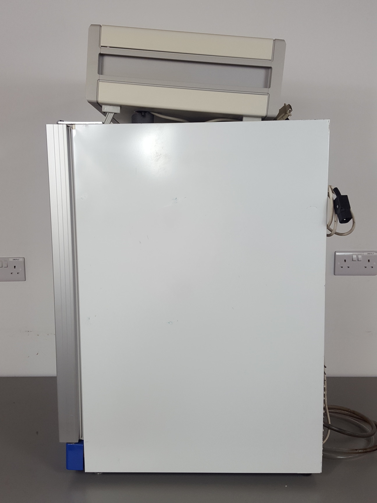 Image of Boro RLSM0150 Dynamic Vapour Sorption System with Cahn D200 Balance Lab
