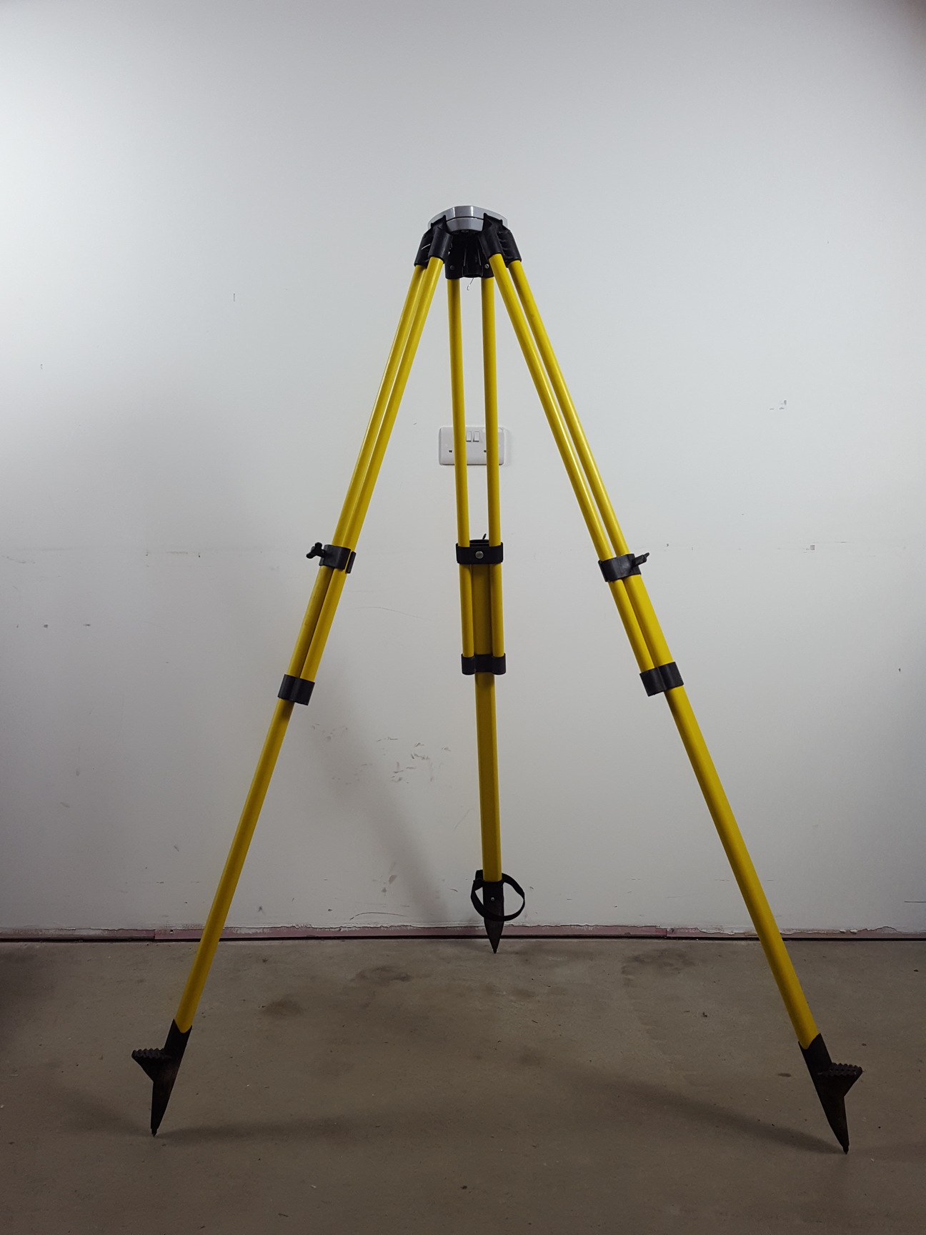 Image of 7 x Yellow Aluminium Surveyors Tripods