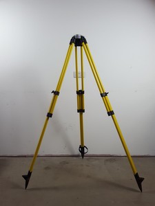 Thumbnail image of 7 x Yellow Aluminium Surveyors Tripods