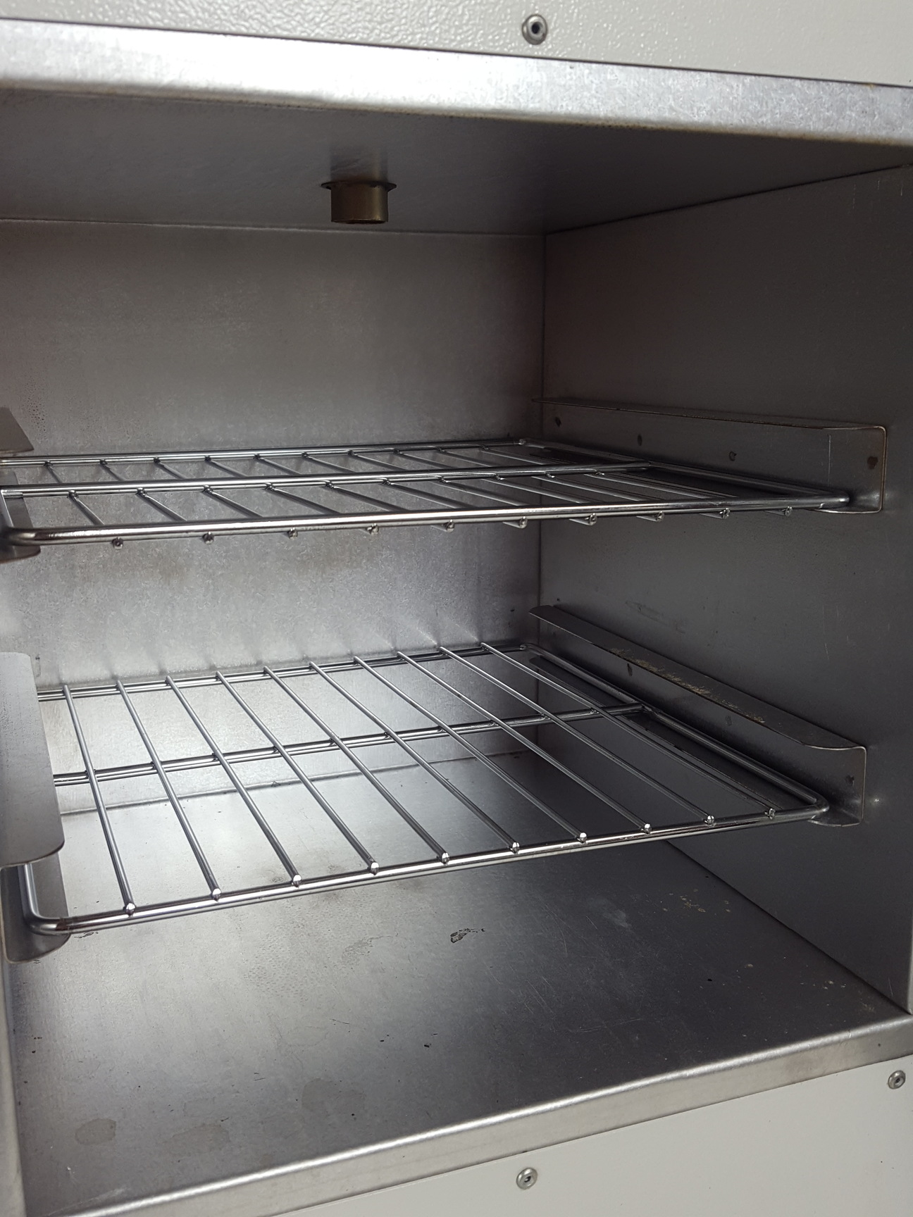 Image of Genlab N18C Benchtop Laboratory Oven / Incubator with 2 x Racks Lab 250C