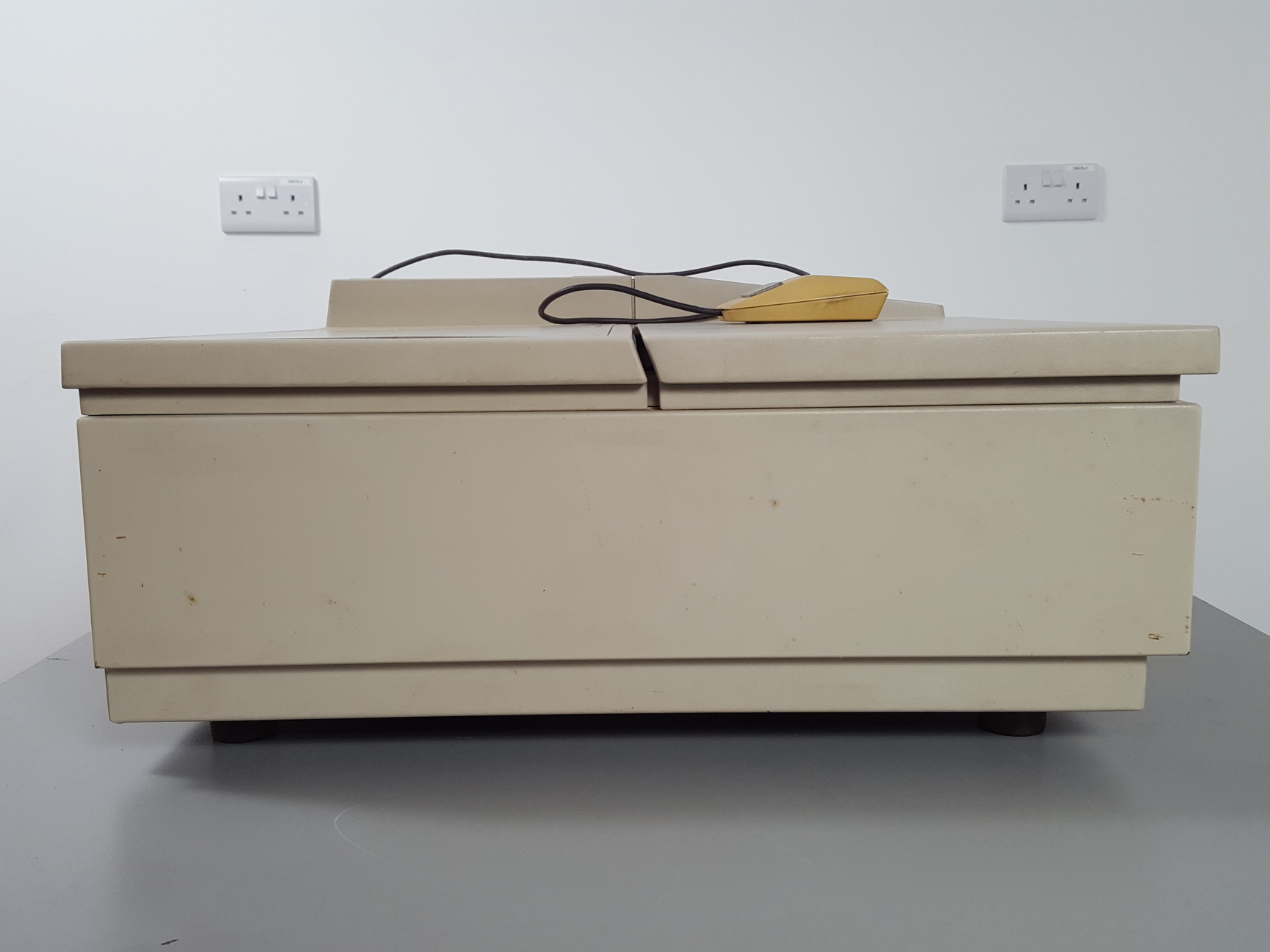 Image of Philips PU 8720 UV/VIS Scanning Spectrophotometer Lab
