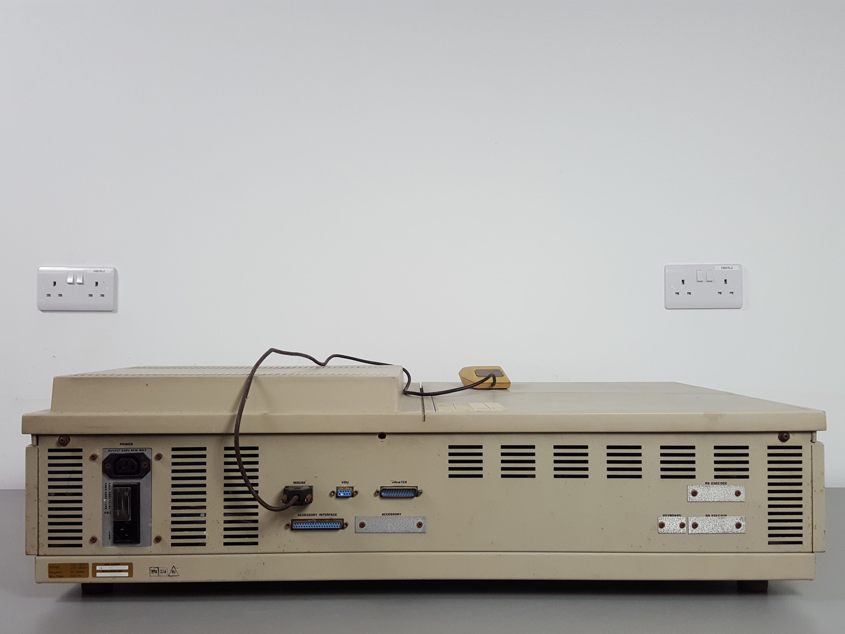 Image of Philips PU 8720 UV/VIS Scanning Spectrophotometer Lab