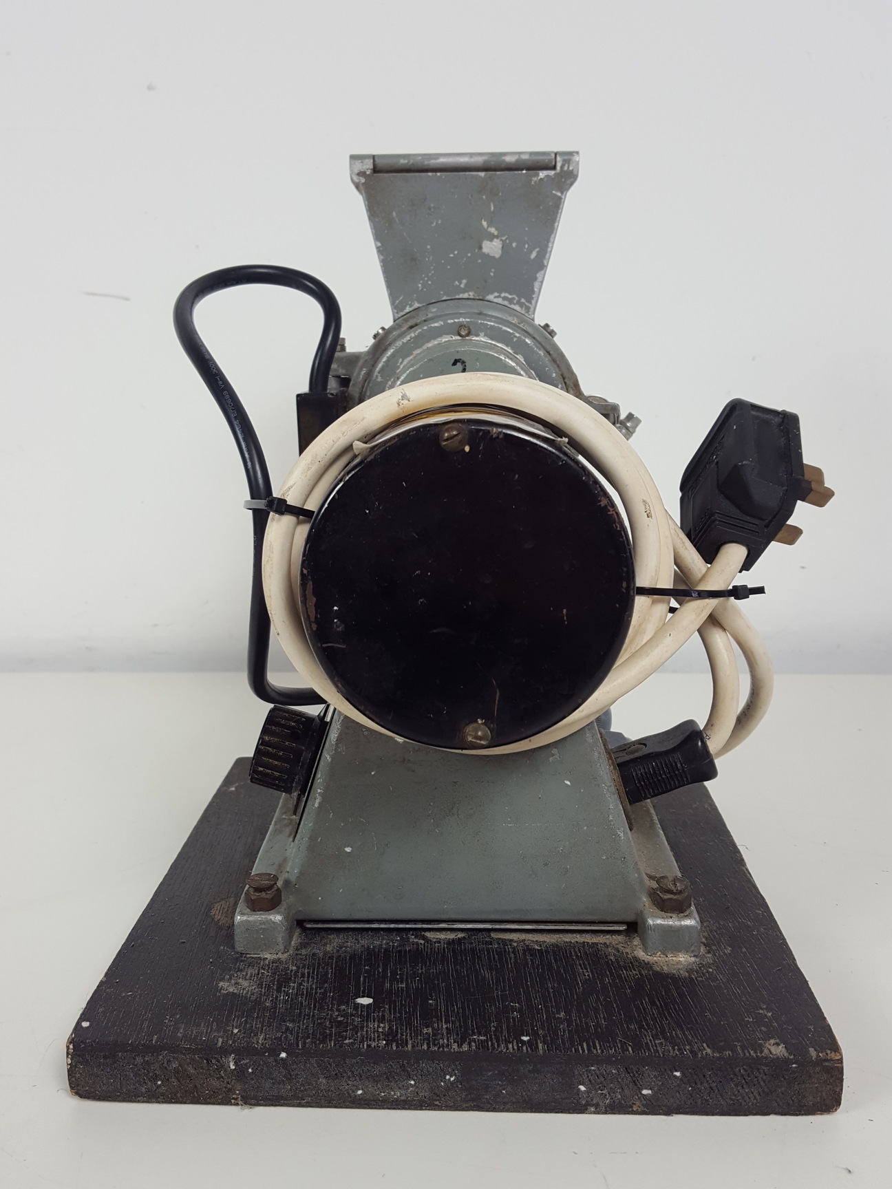 Image of Culatti DFH 48 Hammer Micro Mill Lab