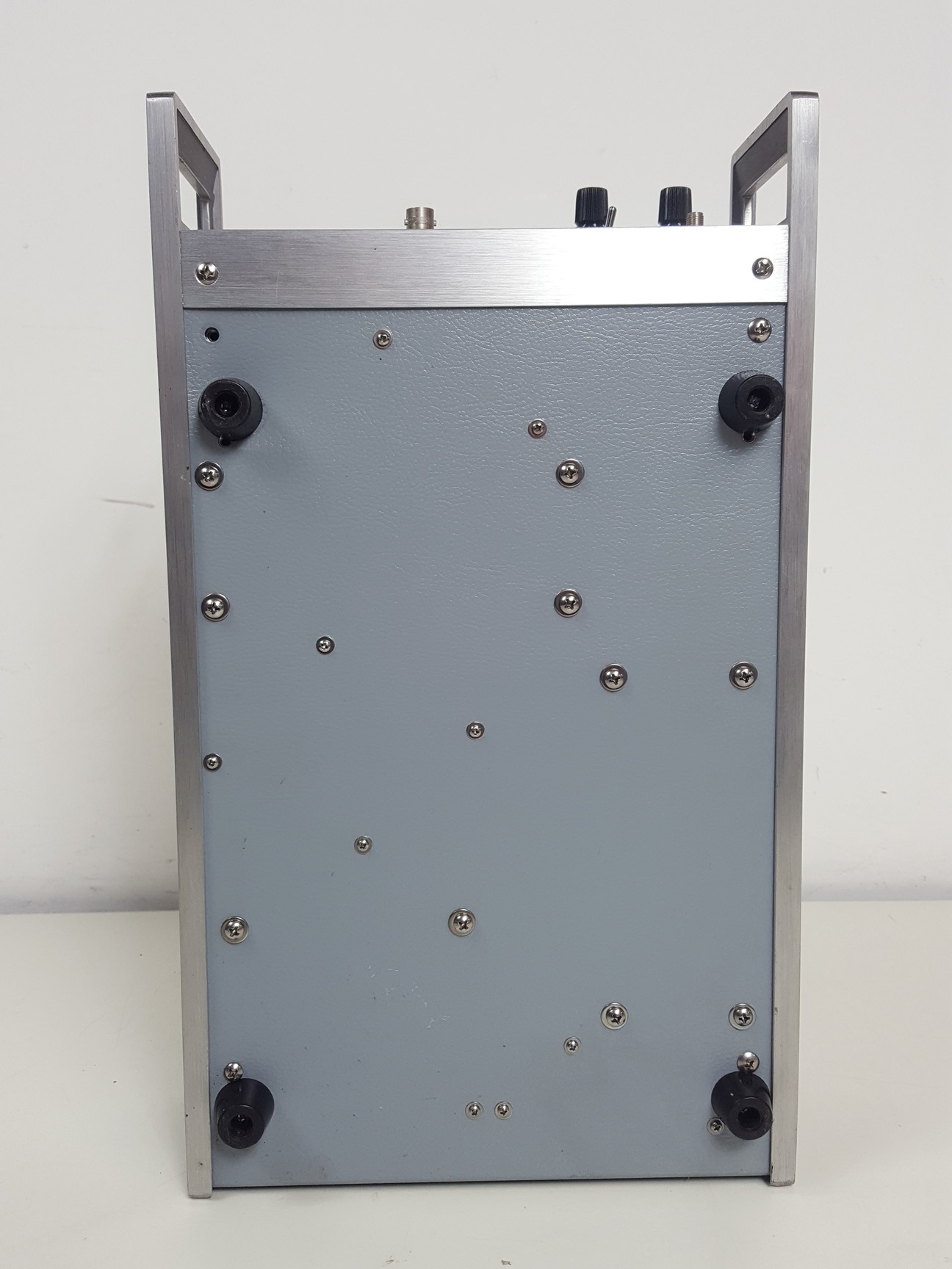 Image of Avtech Delay Generator AVX-D-2-PS-LIA & Pulse Generator AVIR-4-PS-P-PWT-AT