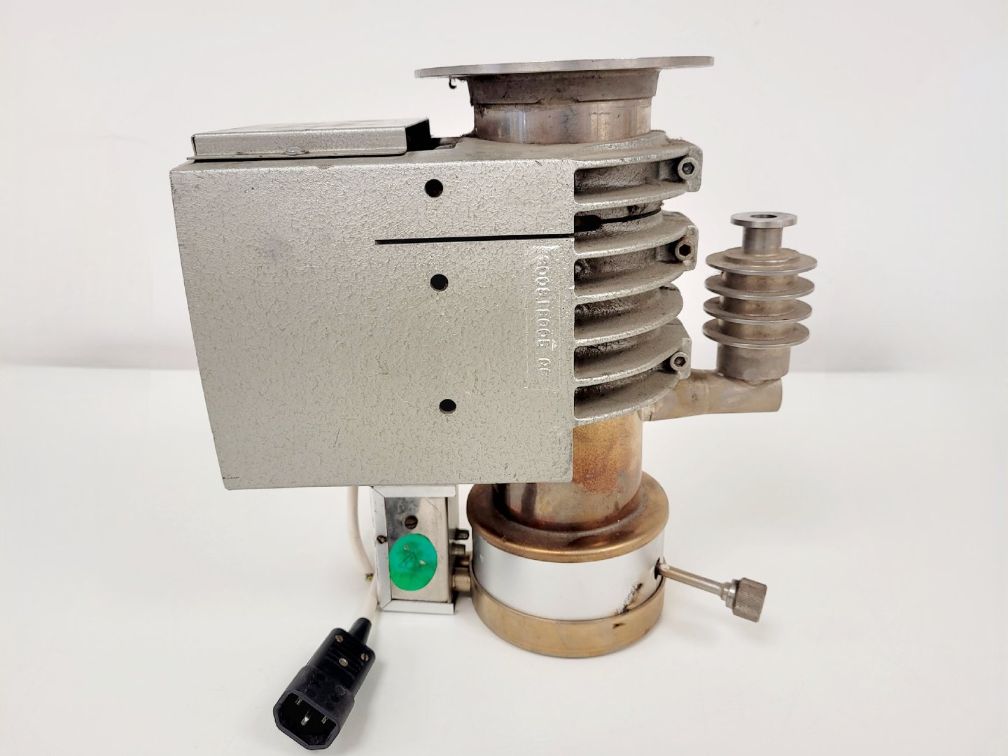 Image of Edwards Diffusion Vapour Vacuum Pump  Model E02 Lab
