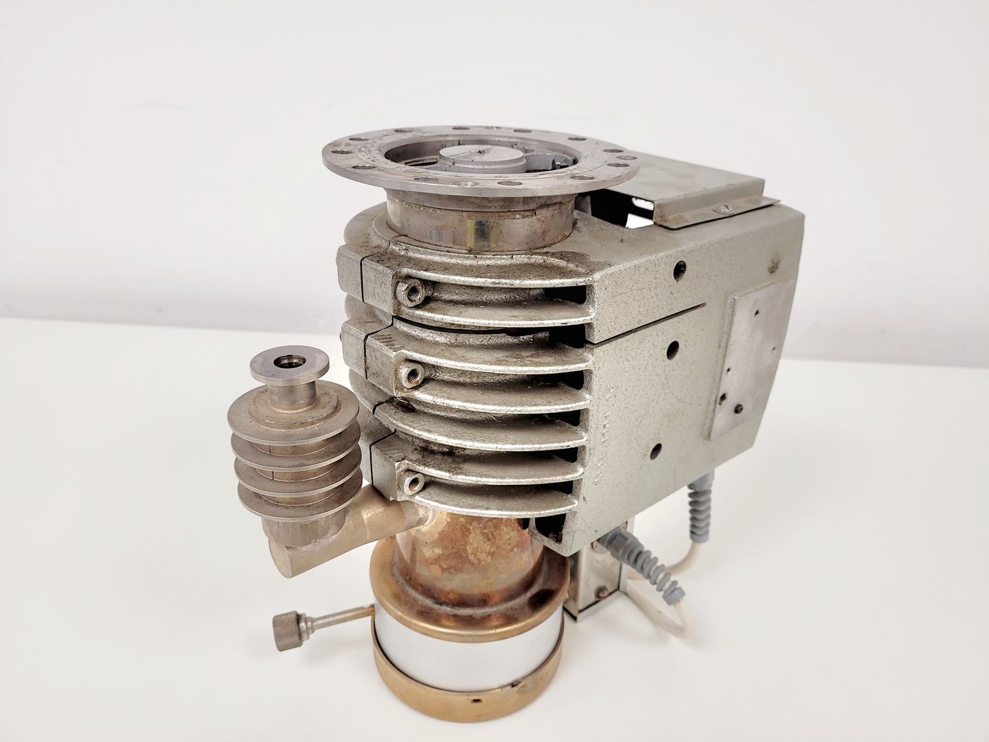 Image of Edwards Diffusion Vapour Vacuum Pump  Model E02 Lab
