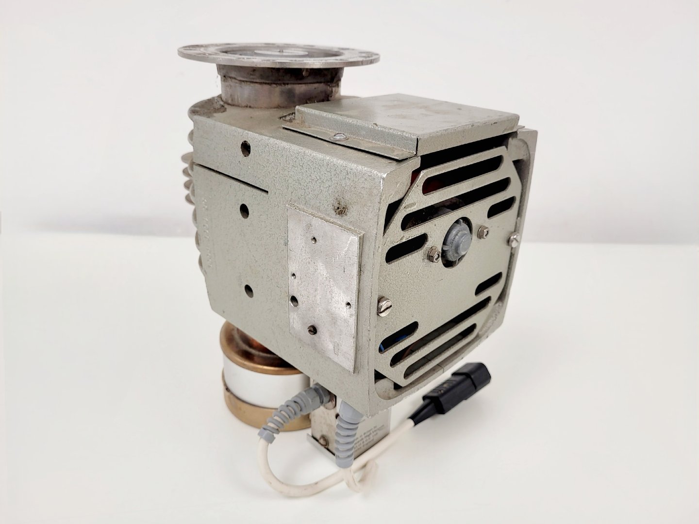 Image of Edwards Diffusion Vapour Vacuum Pump  Model E02 Lab