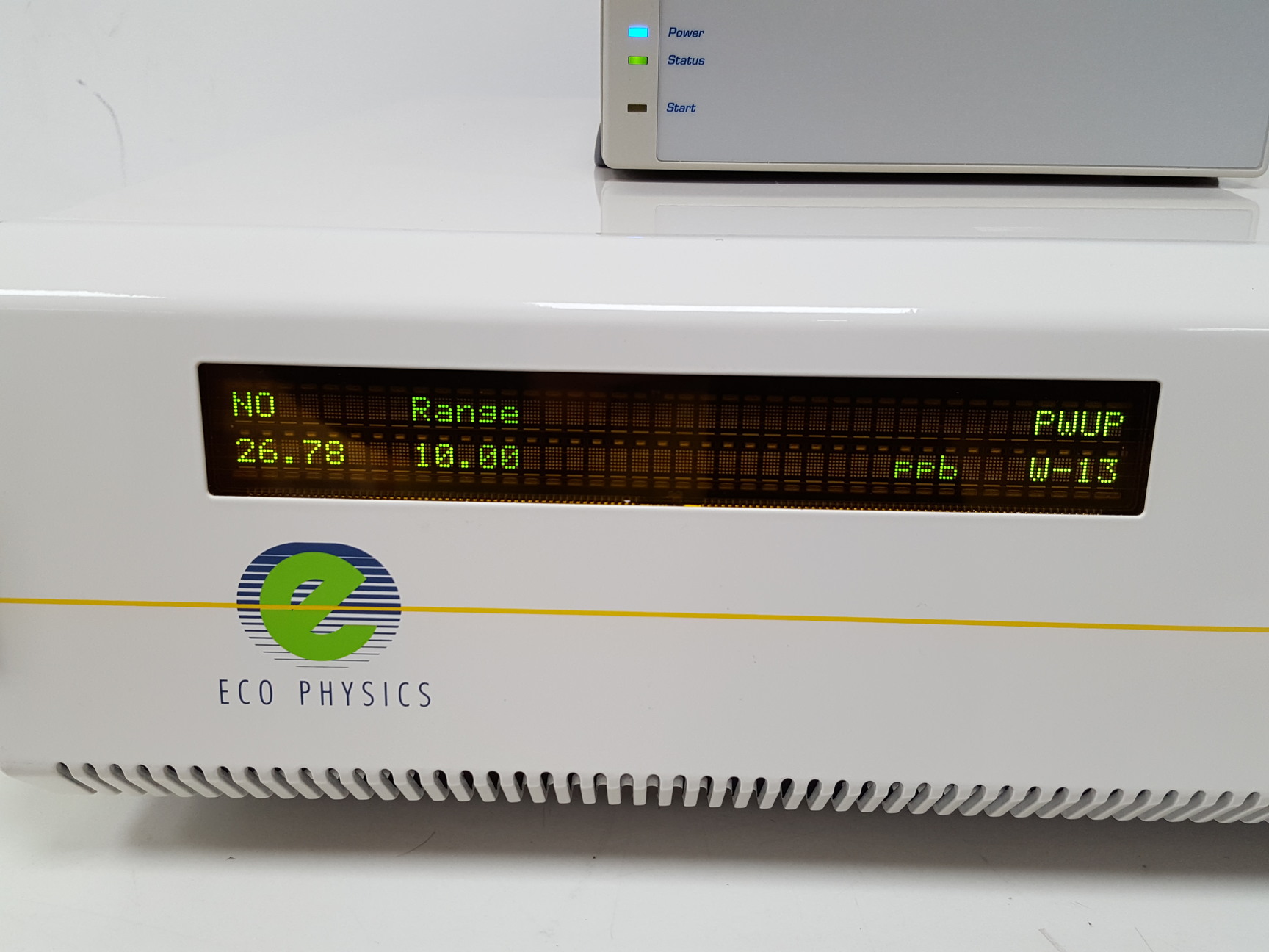 Image of Eco Physics NO/NOx Analyser System CLD 88 et with PowerChrom ER280 Lab
