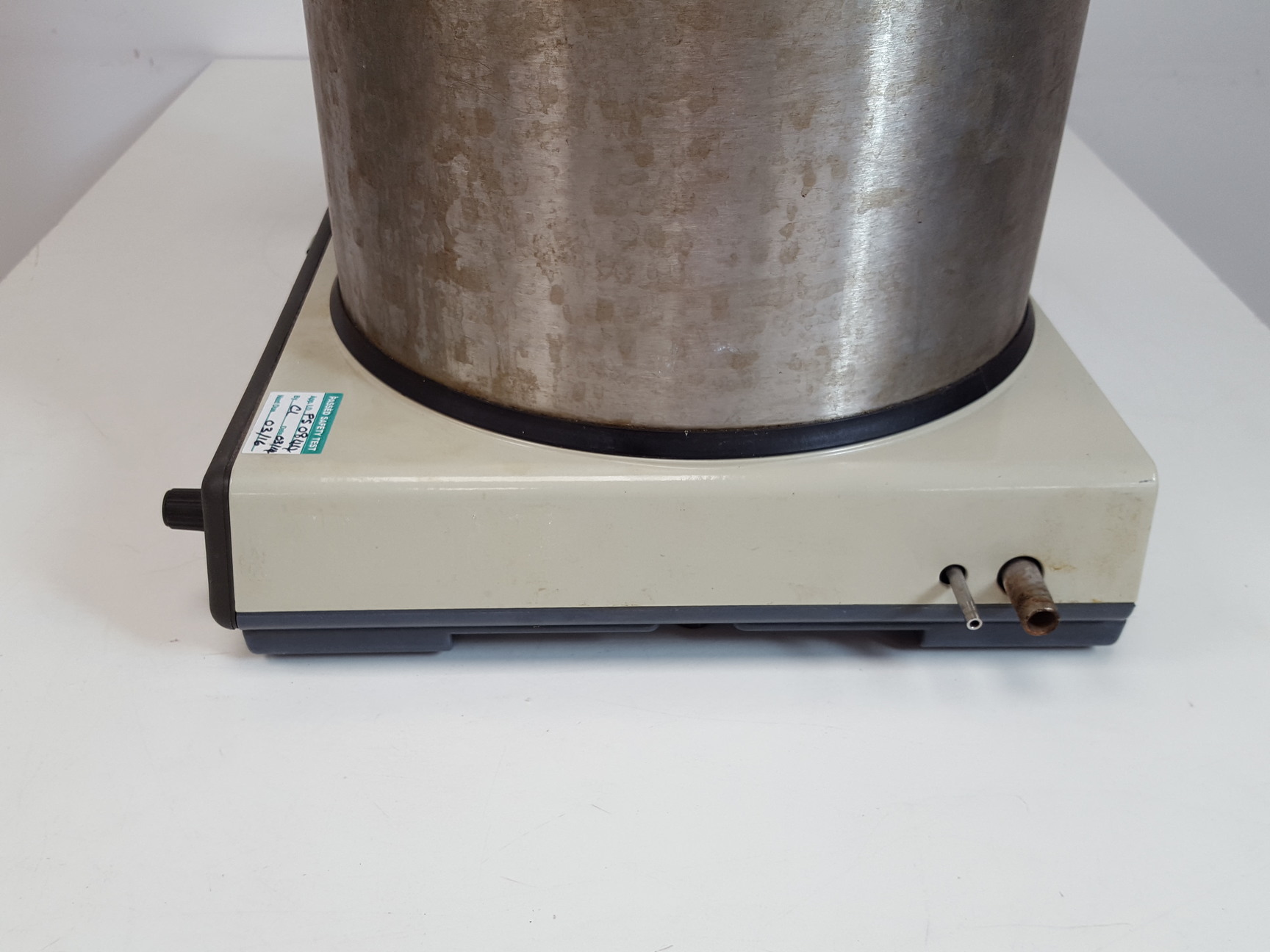 Image of Buchi RE 111 Rotavapor Rotary Evaporator w/ B-1461 Water Bath Lab Spares/Repairs