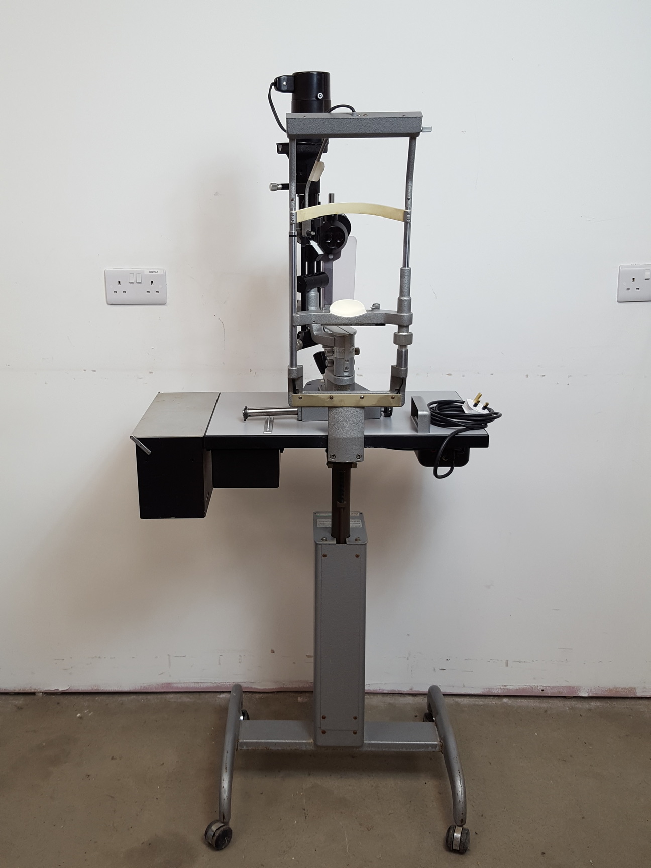 Image of Haag-Streit Bern Eye Examination Ophthalmology Bio-Microscope Slit Lamp Lab