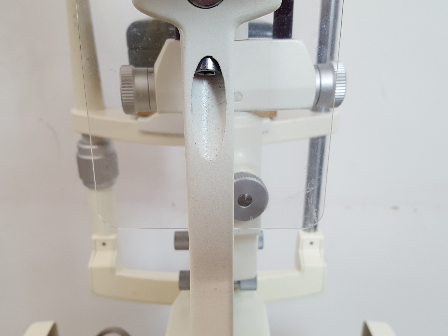 Image of Takagi Eye Examination Ophthalmology Bio-Microscope Slit Lamp & Electric Table 