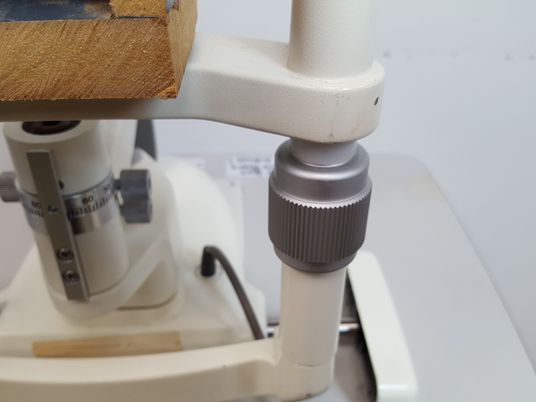 Image of Takagi Eye Examination Ophthalmology Bio-Microscope Slit Lamp & Electric Table 