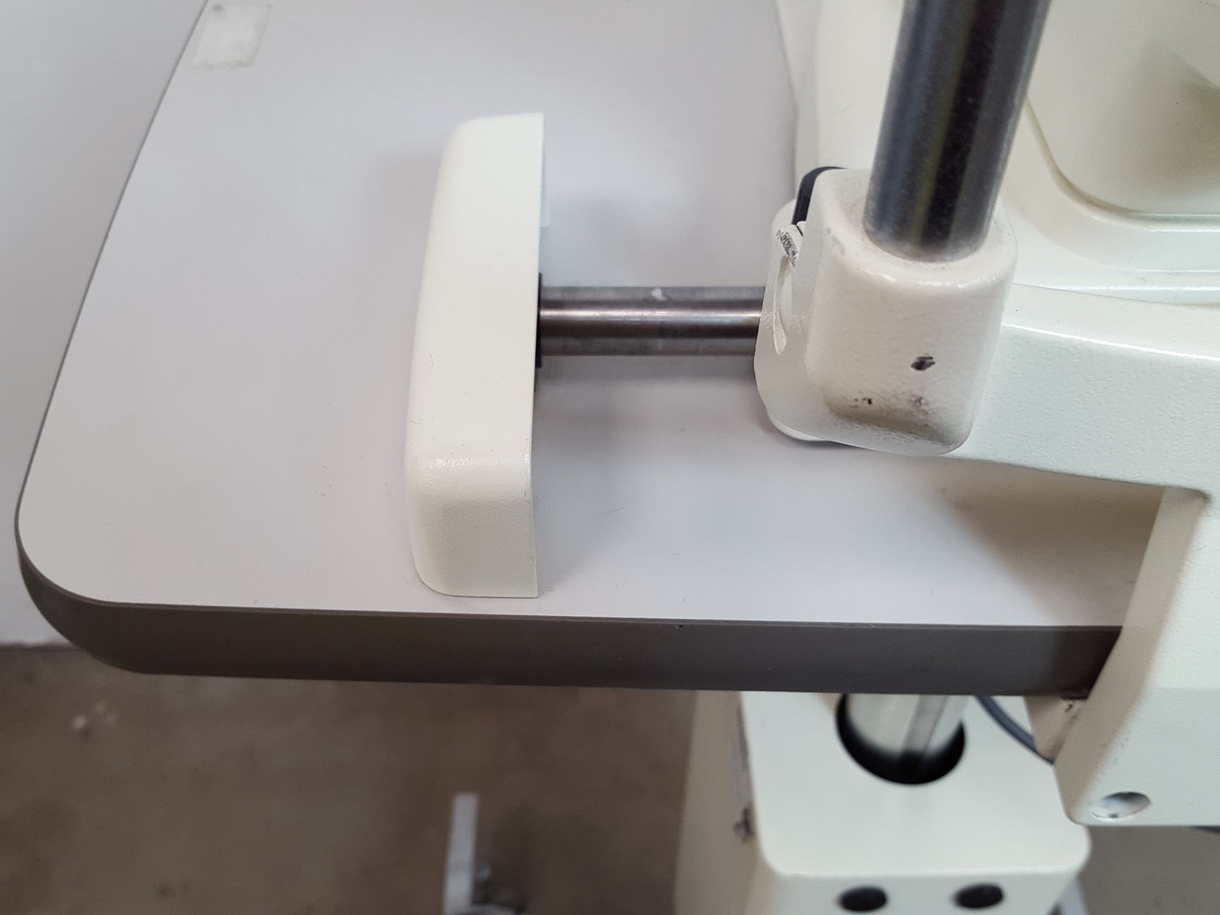 Image of Takagi Eye Examination Ophthalmology Bio-Microscope Slit Lamp & Electric Table 
